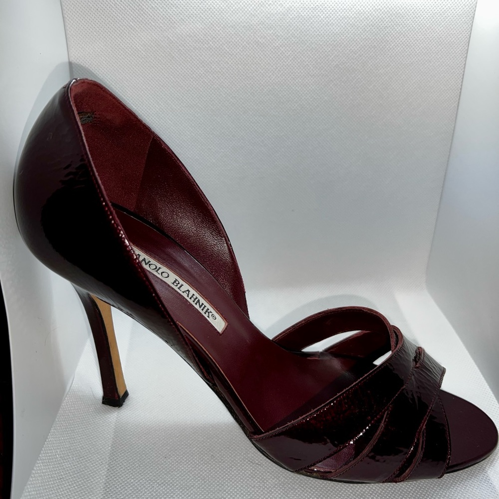Manolo Blahnik Burgandy/Oxblood heels size 39